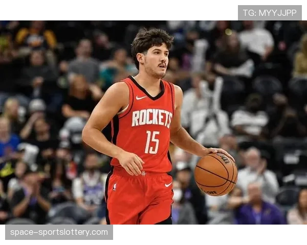 聚焦：德文·布克赛后加练投篮一小时，回应近期状态波动